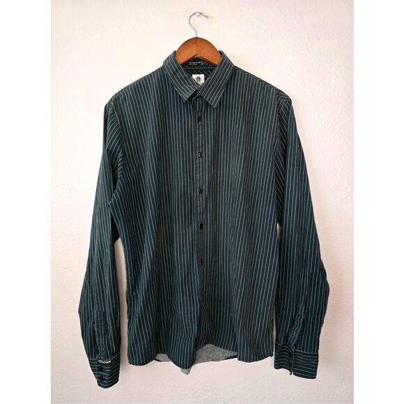 Large Volcom Button Up Pinstripe Business Casual Black Long Sleeve Skater Shirt - Picture 1 of 7